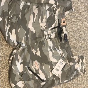 NWT Grey & white camo pants